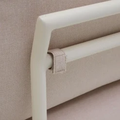 CASA Baja Silla Lounge Arena