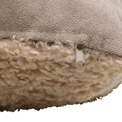 CASA Hugo Cojin Beis