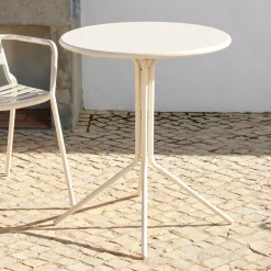 CASA Olav Mesa Bistro Arena